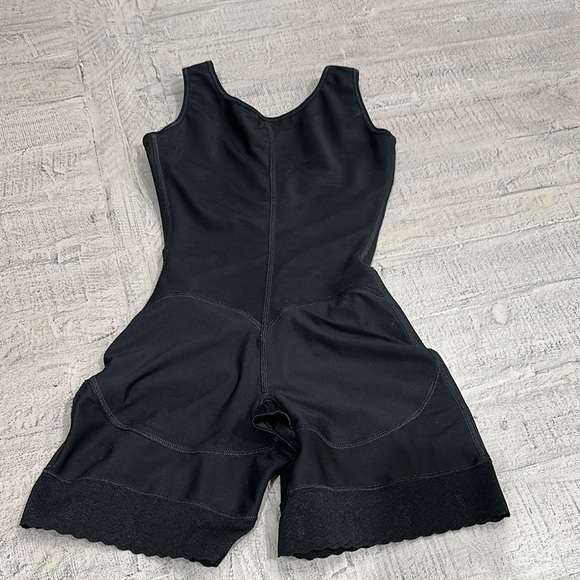 Faja Meli Belt size small - Picture 2 of 3